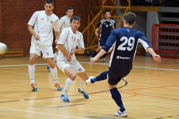 Alumnus visoko poražen od Moskovljana, ništa od Elitne runde UEFA Futsal Cupa
