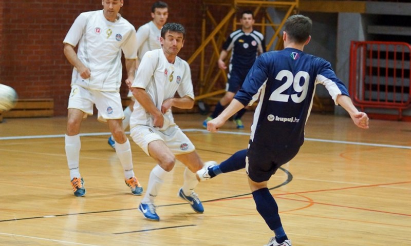 Alumnus visoko poražen od Moskovljana, ništa od Elitne runde UEFA Futsal Cupa