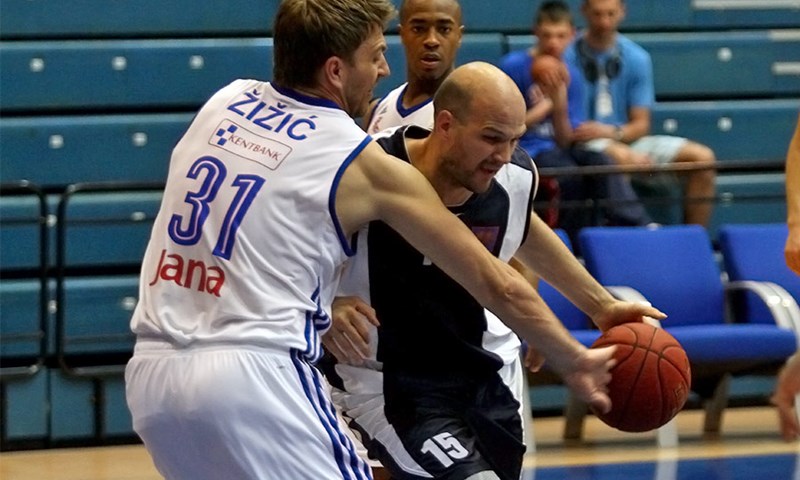 Cibona odjurila u drugoj četvrtini, Alkar i dalje praznih ruku