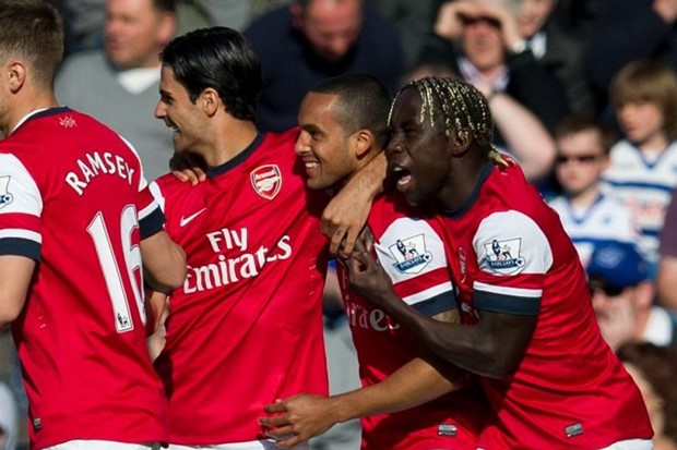 Video: Walcott najbržim pogotkom sezone ostavio Arsenal u igri za Ligu prvaka