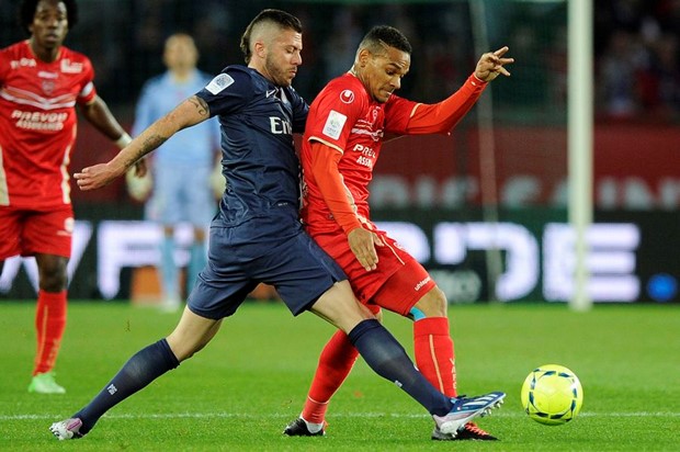 Video: PSG s igračem manje izvukao remi, pobjede Lyona i Nice