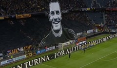 Video: Navijači AIK-a priredili dirljiv oproštaj od Ivana Turine