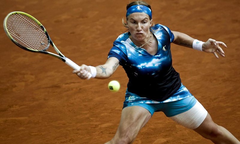 Williams i Šarapova bez izgubljenog seta do trećeg kola Madrida, Kuznecovoj ruski dvoboj