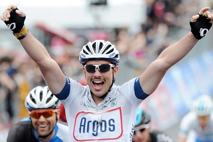 Video: Degenkolb iskoristio masnovni pad, svladao Canolu i osvojio petu etapu Gira