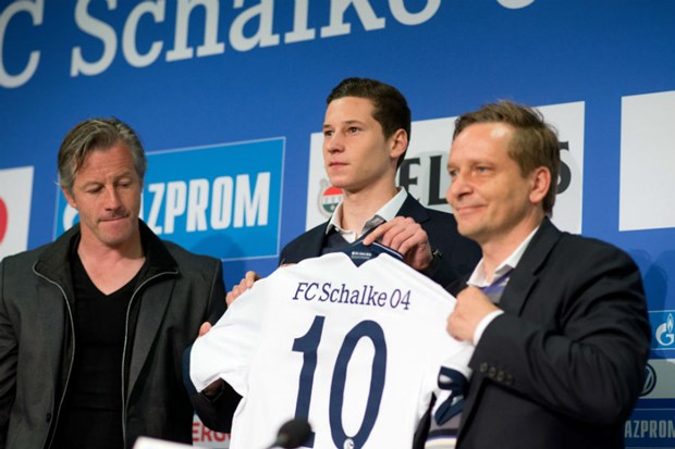 Schalke nastavlja s Kellerom na klupi