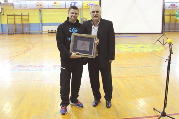 Trener CO Zagreba Luka Panza dobio priznanje za rad s mladim reprezentativcima