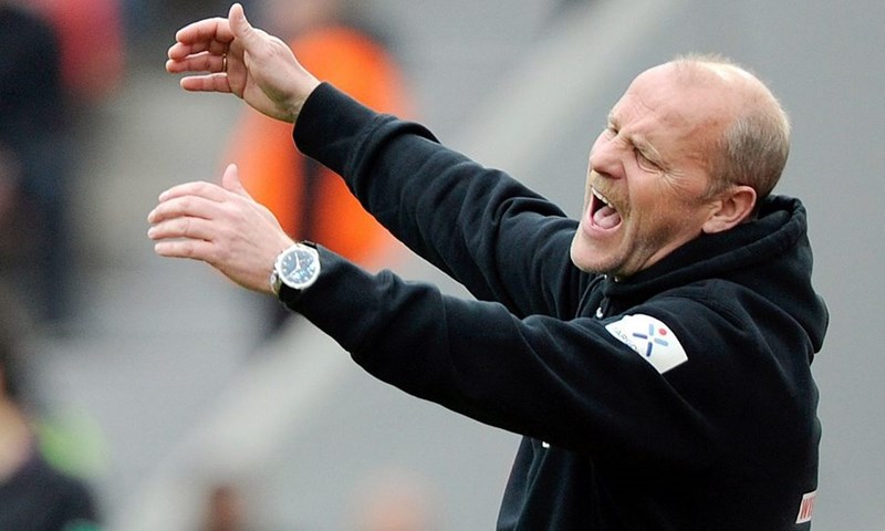 Thomas Schaaf nakon samo jedne sezone provedene u Frankfurtu podnio ostavku