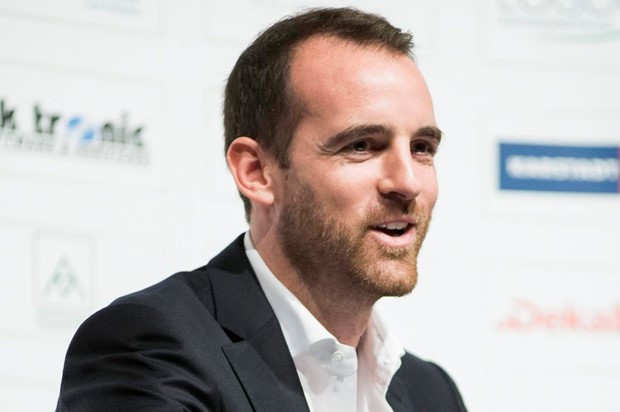 Metzelder Beckhamovim stopama, kraj ozljedama narušene karijere