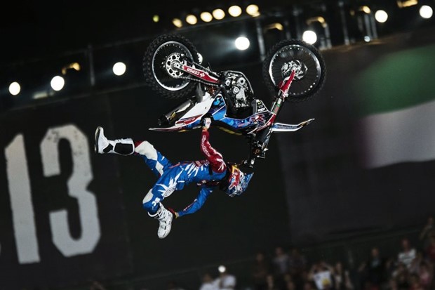 Spektakularni X Fighters u Dubaiju: Torres na tronu