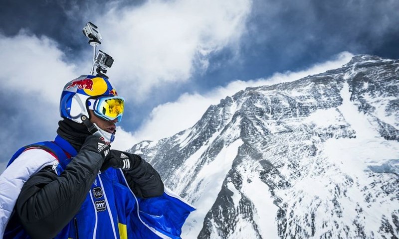 Rus skočio s Mount Everesta i oborio svjetski rekord
