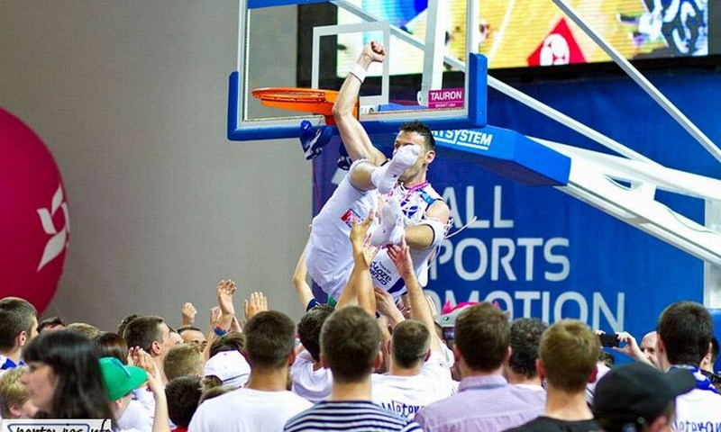 Igor Miličić odveo svoj klub do najvećeg uspjeha u povijesti i na rukama navijača otišao u mirovinu