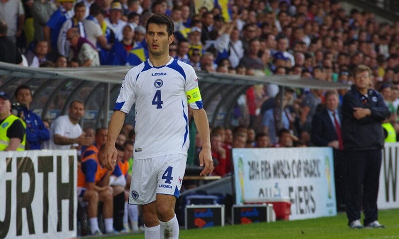 Kapetan reprezentacije BiH zamijenio dres Seville Bayerovim