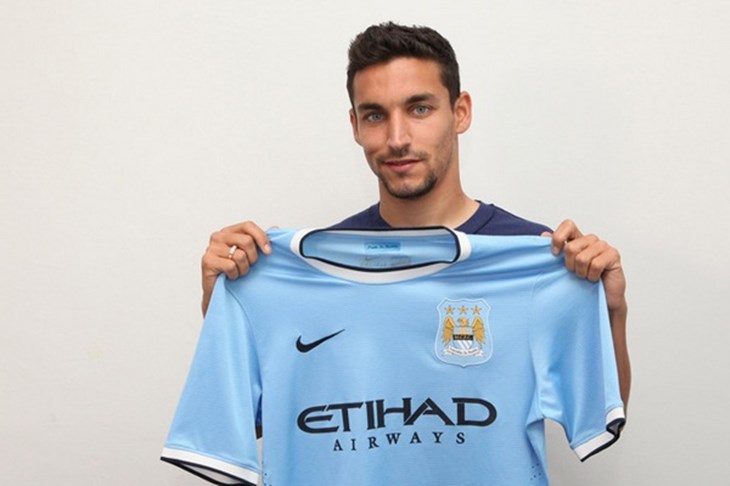 Španjolac Jesus Navas i službeno postao novi član Manchester Cityja