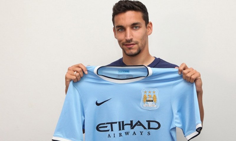 Španjolac Jesus Navas i službeno postao novi član Manchester Cityja