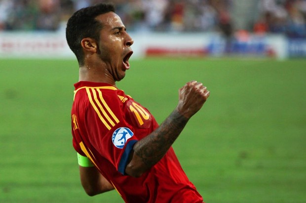 Bayern "ohladio" priču o Thiagu: "Zar ne bismo objavili da je stvarno potpisao ugovor?"