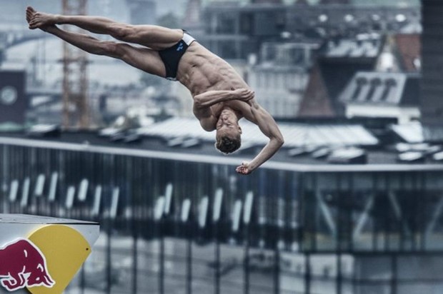 Rus uvjerljivo potvrdio naziv kralja skokova sa stijene