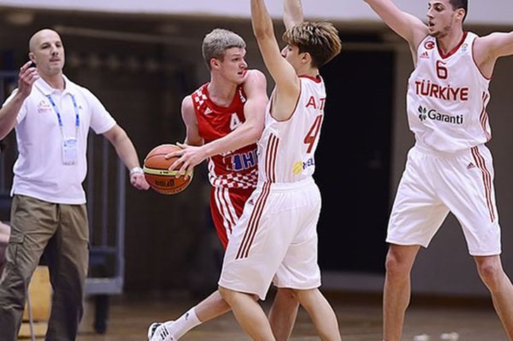 Hrvatska reprezentacija do 20 godina krenula tijesnim porazom protiv Turaka