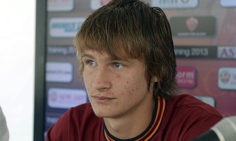 Jedvaj: "Nadam se osvajati titule i uzvratiti Romi za ukazano povjerenje"