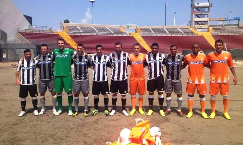 Video: Ivan Kelava predstavio nove dresove Udinesea na gradilištu novog stadiona Friuli