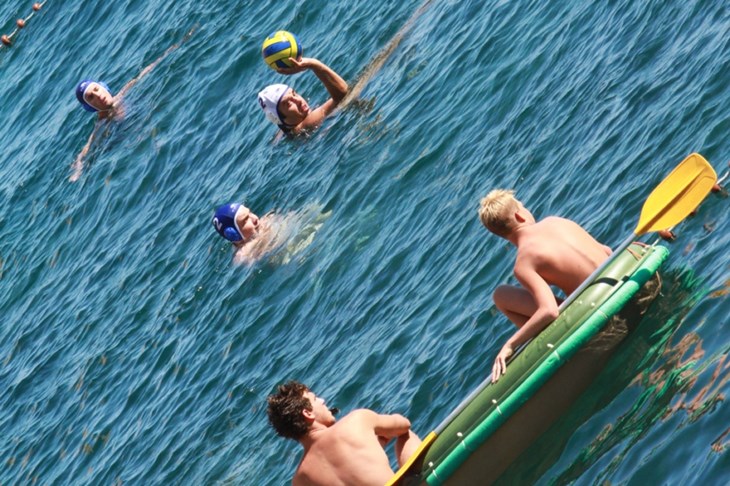 Opstaju samo najjači! I oni koji se pojave...