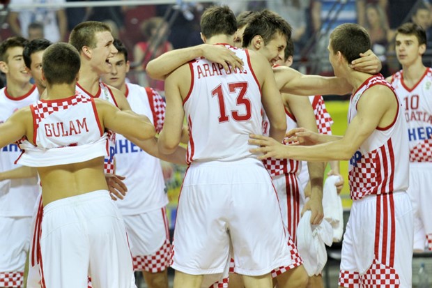 Mladi hrvatski košarkaši u borbi za europski naslov, u polufinalu jači od Latvijaca