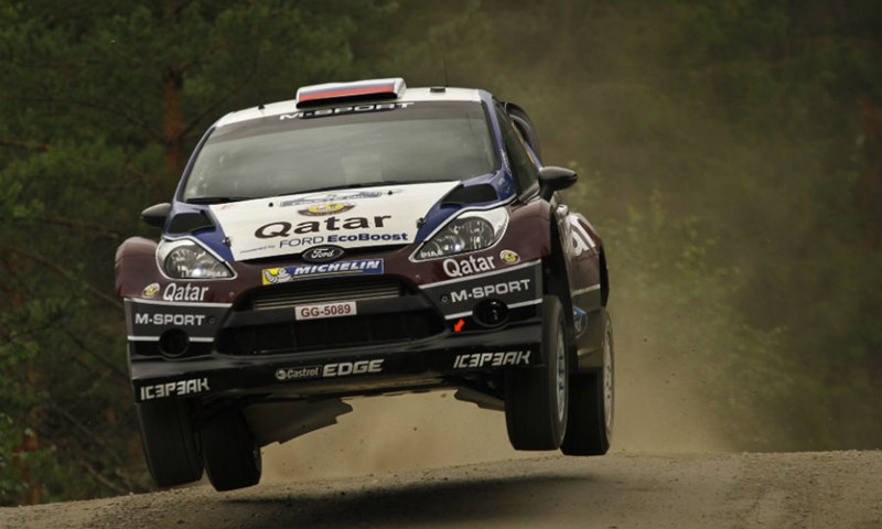 Reli Finska: Neuville pokazao zube