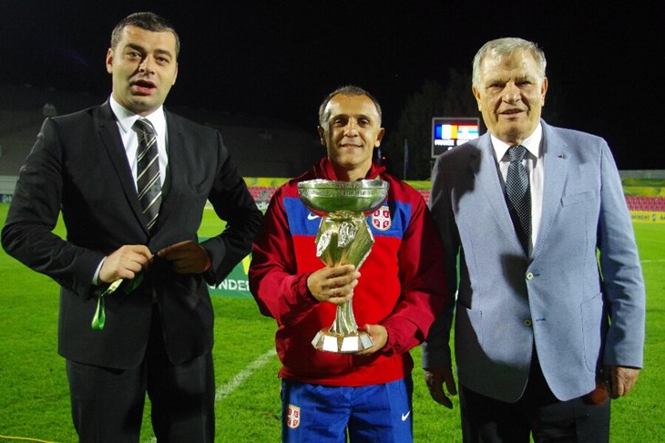 Bivši izbornik Srbije preuzima reprezentaciju Makedonije od kraja ovog mjeseca