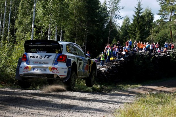 WRC: Ogier osvojio i Finsku, Neuvilleu velika bitka za drugu poziciju