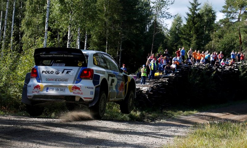 WRC: Ogier osvojio i Finsku, Neuvilleu velika bitka za drugu poziciju