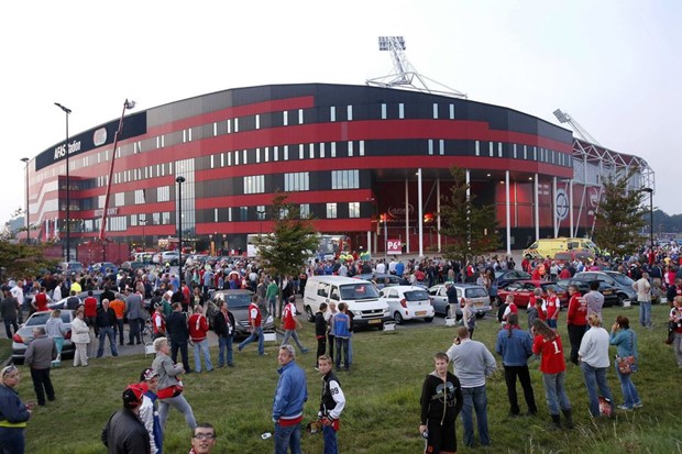 Urušio se krov stadiona AZ Alkmaara, srećom bez stradalih