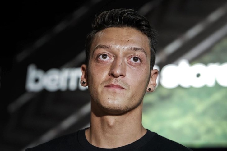 Mesut Özil najskuplje pojačanje Arsenala u povijesti, čeka se samo objava
