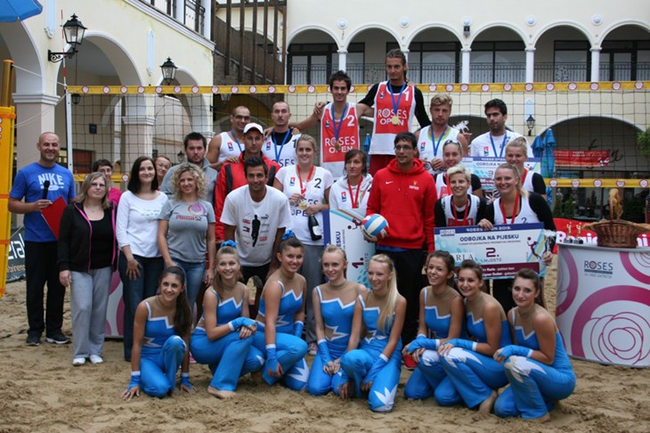 Napeta sezona odbojke na pijesku doživjela djelomični rasplet na Roses Openu