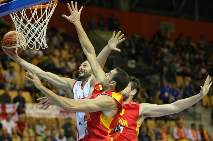 Poraz Kosova u prvoj službenoj utakmici, Rusi u drugom poluvremenu slomili BiH