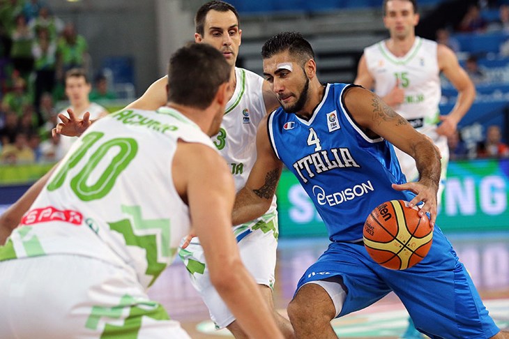 Slovenija uz podršku navijača nanijela Italiji prvi poraz