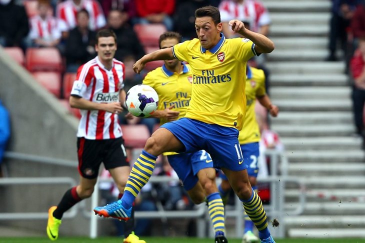 Video: Özil debitirao u novoj pobjedi Arsenala, City zaustavljen kod Stokea