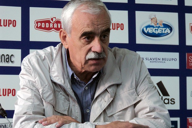 Ivan Katalinić smijenjen, u tijeku potraga za novim trenerom