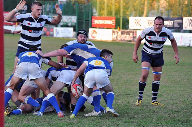 Ragbi: Sinj na Splićane, Siščani u Zagrebu