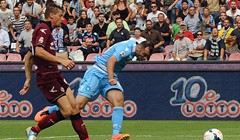 Video: Napoli s četiri pogotka porazio Livorno i zadržao korak s Romom