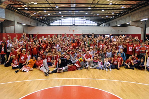 Na Velesajmu održano veliko druženje seniora Cedevite s klincima