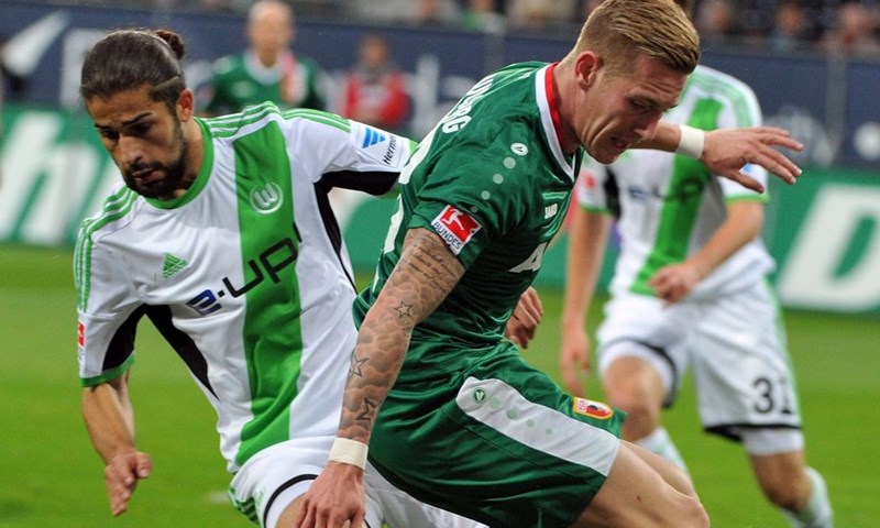 Video: Stuttgart tri puta vodio u Hamburgu i uzeo bod, Wolfsburg preokrenuo protiv Augsburga
