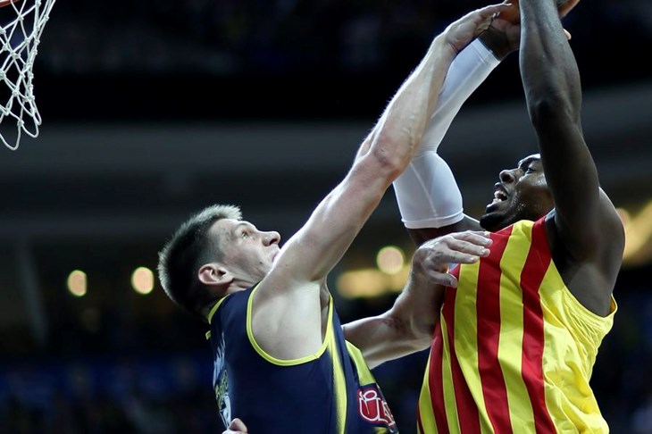 Fenerbahče slavio u derbiju u Istanbulu unatoč dobroj večeri Ante Tomića