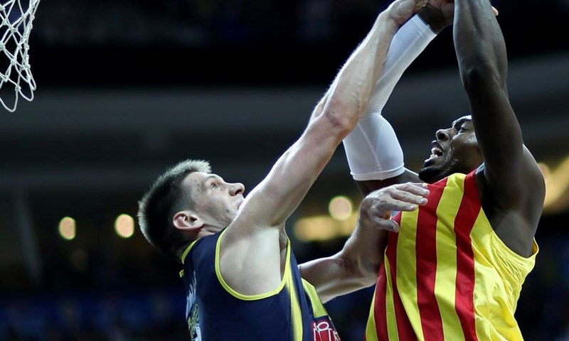 Fenerbahče slavio u derbiju u Istanbulu unatoč dobroj večeri Ante Tomića