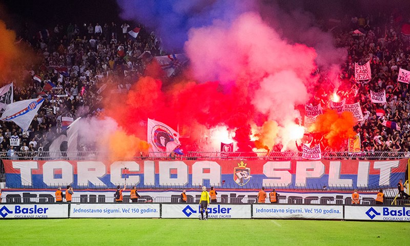 Hajduku najviša kazna u 29. kolu zbog potrganih sjedalica i pirotehnike