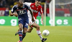 Lyon „trobodom“ protiv Guingampa privremeno drugi, Subašiću bod na Geoffroy-Guichardu