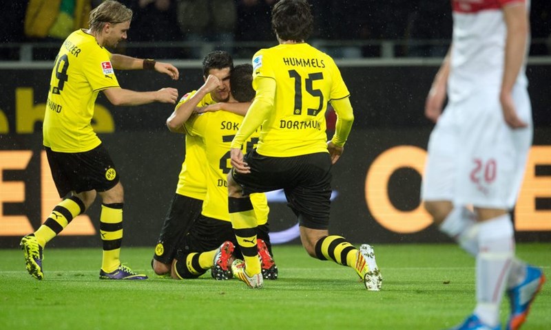 Video: Stuttgart "pregažen" u Dortmundu, hat-trick Lewandowskog