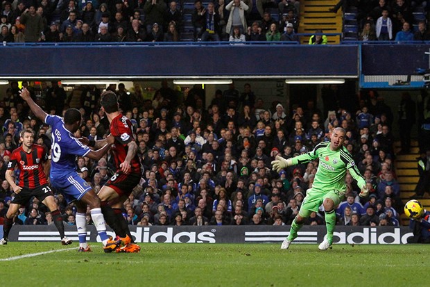 Video: Dvojbena odluka spasila Mourinha prvog domaćeg poraza, Liverpool razbio Fulham