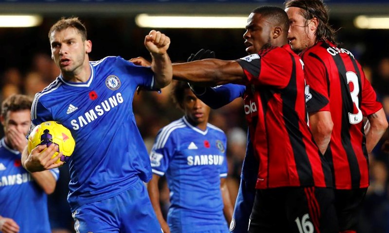 Mourinho: "Kazneni udarac za Chelsea je bio, a primili smo gol nakon sudačke pogreške"