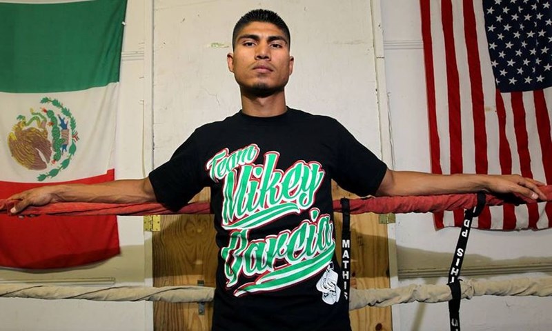Video: Mickey Garcia nokautom u osmoj rundi preuzeo Martinezovu WBO titulu