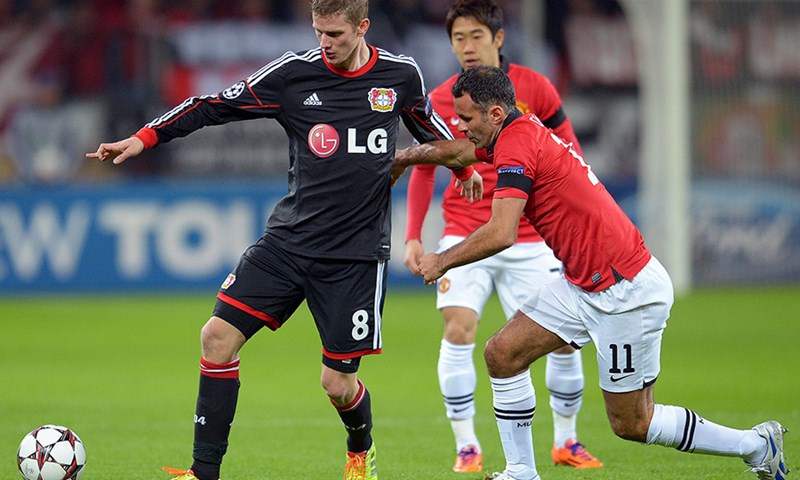 Video: Manchester United "petardom" do osmine finala, Šahtar razbio Real Sociedad