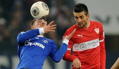 Video: Uvjerljivom pobjedom protiv Stuttgarta Schalke preskočio Wolfsburg